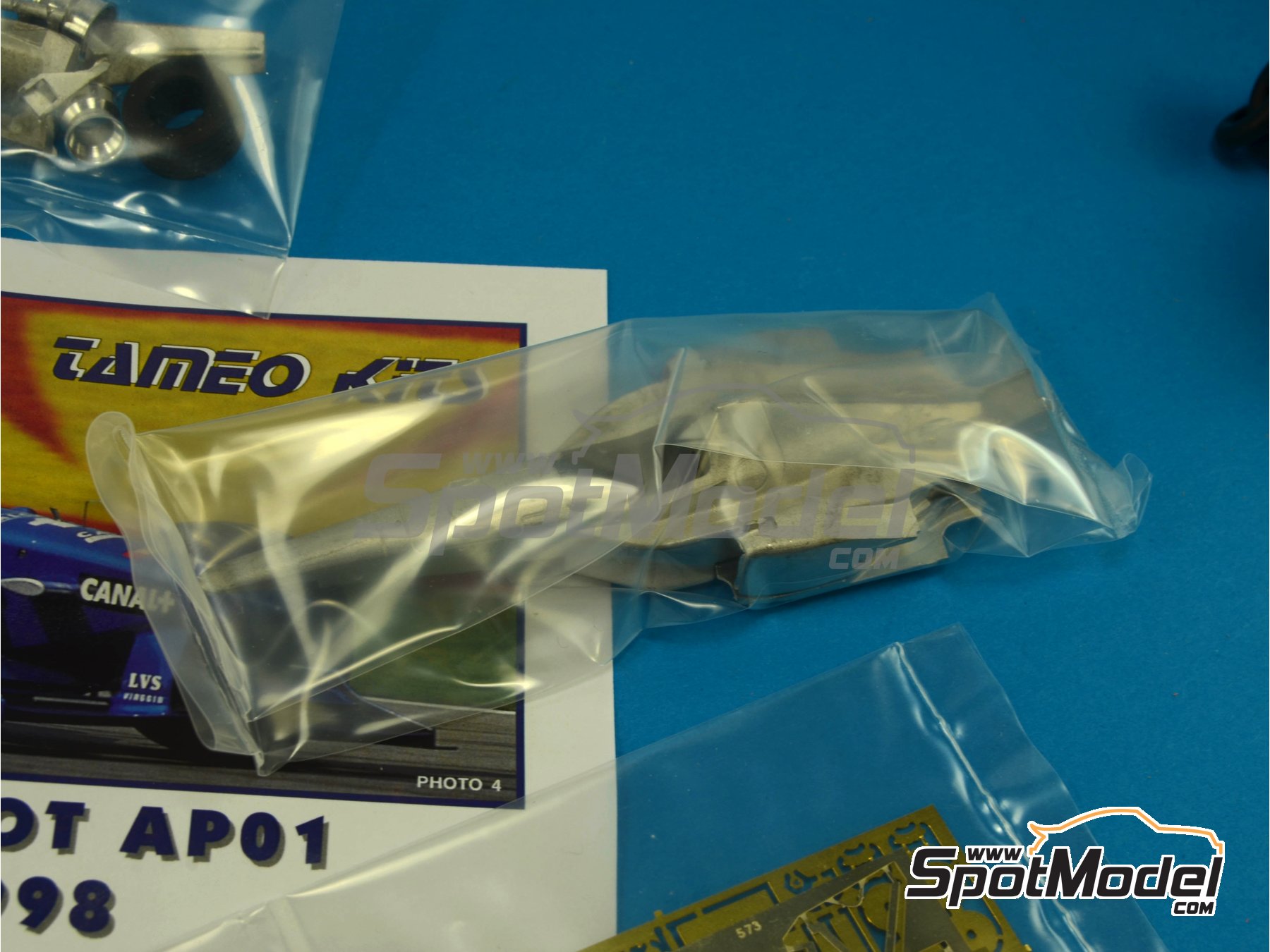 TAMEO (1/43) プジョー Prost AP01 Tameo Kits TMK257: Car scale model kit 1/43 scale - Prost